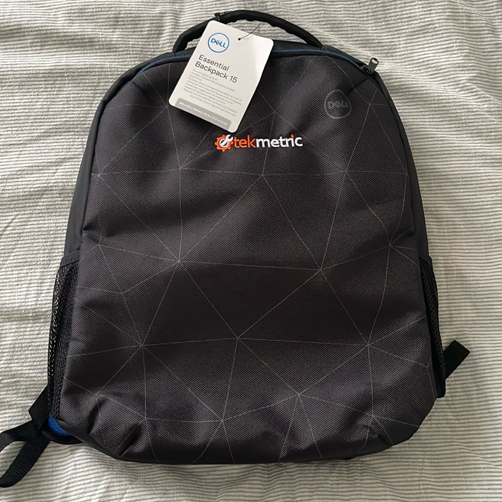 NWT Dell 💻 15” Essentials Laptop Backpack - Unique Branded